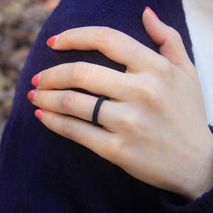 कस्टम खेल गहने मानक महिला महिला महिला शादी सिलिकॉन फिंगर रिंग्स - Product Image 6