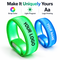 Bracelet LED personnalisé en tissu nylon PP avec impression de logo, sangle réglable à boucle auto-agrippante, bracelet clignotant pour événements