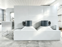 Machine de peinture en aérosol électrique automatique 5 axes portes d'armoire à panneaux à base de bois peinture en aérosol CNC pour la production de MDF