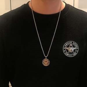 Collana in acciaio al titanio ciondolo con perle <span class=keywords><strong>da</strong></span> uomo stile Hip Hop ciondolo retrò collana in acciaio inossidabile con ornamento in lega - Product Image 4