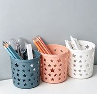 Porte-stylo en plastique Star Hollow, organiseur de bureau multifonctionnel pour fournitures de bureau, scolaires, cosmétiques et pinceaux de maquillage, usage quotidien