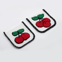 Serviette de poche à motifs de dessins animés, patchs floraux brodés, badges brodés par ordinateur, patchs en chenille, patchs en tissu cerise.