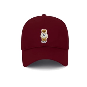 Sombrero de camionero de ocio con bordado de oso de peluche con sudadera beige - Product Image 4