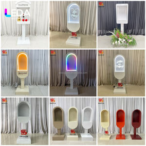 Cabina de Fotos LEDA Personalizada, Estilo Moderno de Cabina Telefónica Mini, con Iluminación LED RGB, Estación de Selfies, Fondo Metálico, para Bodas, Cumpleaños y Eventos - Product Image 5