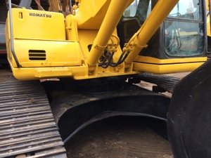 Excavadora Komatsu PC220 Usada en Venta, Modelo 2022, Alta Eficiencia, Diseño Duradero, Sistema Hidráulico Confiable, Motor, Caja de Cambios, Bomba - Product Image 4