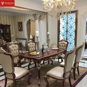 Ensemble de meubles sculptés en bois massif de style européen pour une salle à manger de villa luxueuse, comprenant une <span class=keywords><strong>table</strong></span> et <span class=keywords><strong>six</strong></span> chaises - Product Image 3