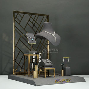 Présentoir de bijoux à la mode moderne personnalisé ensemble de boucles d'oreilles support en métal ensemble de présentoirs de bijoux - Product Image 2