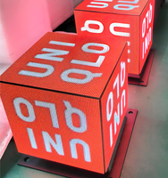 Display pubblicitario digitale impermeabile creativo esterno nuovo Design rotante cubo magico LED Poster Display
