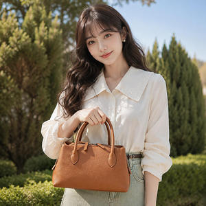กระเป๋าหนังแท้ Andong รุ่นแฟชั่น ทรงหมอน สะพายข้าง สำหรับผู้หญิง สาวๆ ใช้ทำงาน ใช้ในชีวิตประจำวัน สะพายไหล่ - Product Image 1