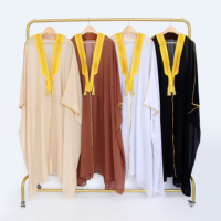 Nouvelle Collection 2026 : Qamis Homme Style Bisht avec Broderie Dorée et Pompons – Robe Arabe, Vêtement Islamique, Manteau Saoudien pour Ramadan et Aïd