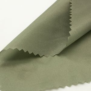 Tessuto ultraleggero 7D Ultra leggero in nylon ripstop con piumino impermeabile in nylon 10D ristop per sacco <span class=keywords><strong>a</strong></span> <span class=keywords><strong>pelo</strong></span> - Product Image 4