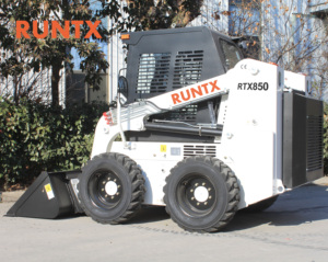 Chargeuse compacte sur pneus RUNTX 850 kg 45 kW, diesel, hydraulique, avec balai angulaire - Product Image 5