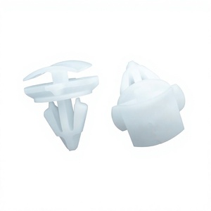 Clip de fixation de carrosserie pour Audi Volkswagen 3C0-853-5853C9-827-407 en matériau PP pour jupes latérales et panneaux de garniture d'arche de roue - Product Image 1