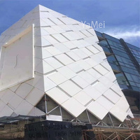 Murs-rideaux en aluminium perforé modernes sur mesure, anti-corrosion, revêtement de façade extérieure pour bâtiments