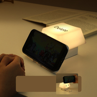 Lampe de table de bureau moderne à LED DC en ABS, nouveauté, pour la décoration intérieure, avec protection oculaire, intensité réglable et rechargeable par USB, vente en gros