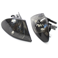 Feux de Gabarit Latéraux Avant Fumé pour BMW Série 3 E46 Berline 98-01 - Paire (Réf. 63136902765, 63136902766)