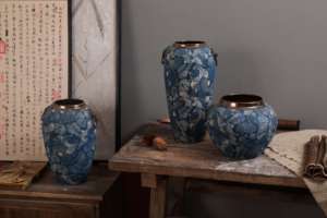 Jarrón <span class=keywords><strong>de</strong></span> cerámica azul con flores para decoración del hogar, diseño único <span class=keywords><strong>de</strong></span> lujo chino a mano - Product Image 2