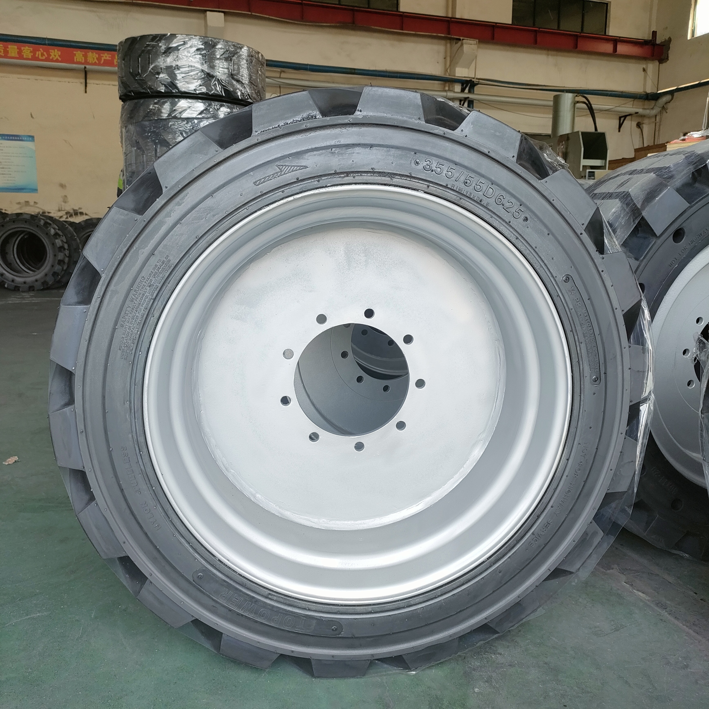 Boomlift Telehandler Loader Tyre 355/55D625 385/65-22.5 PU Foam Filled Solid Tires Industrial Wheels