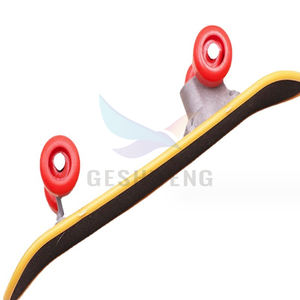 맞춤형 판촉 선물 앵무새 장난감 새 훈련 재미 대화 형 스쿠터 미니 손가락 플라스틱 스쿠터 - Product Image 5