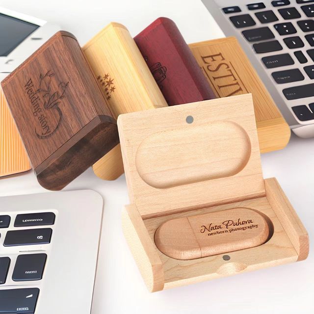 USB3.0 Wood Flash Drive Box, Oval Wooden USB Drive Super-Speed Thumb Drive for Birthday/Anniversary/Wedding/Photographer(Walnut)