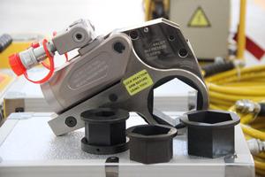 Clé dynamométrique hydraulique à profil bas de type creux 2XLCT, 10000 Psi SOV Al-ti Hexagon Cassette Torque 2328 Nm - Product Image 4