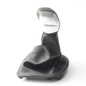 Pommeau de levier de vitesse en cuir mat avec électroplaqué intégré, ergonomique, pour usage automobile - Product Image 1