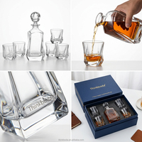 Ensemble de carafes à whisky en cristal asymétrique de la marque Integrated Design Agency, idéal pour les cadeaux de Noël, solution complète pour les spiritueux