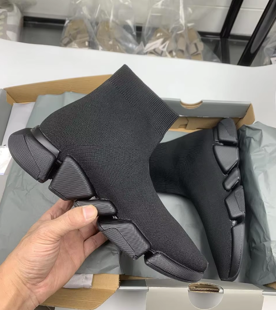 High-quality Luxury Designer Knitted Sports Shoes for Men, Breathable and Retro Casual Walking Shoes, Soft, Light and Breathable