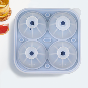 Vendita calda in Silicone Hockey su ghiaccio ghiaccio cubo stampi calcio basket Rugby riutilizzabile 4 cubetti di ghiaccio vassoi con coperchio stampi - Product Image 5