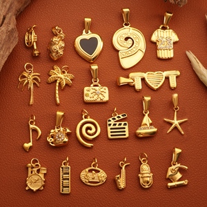 ของตกแต่งมินิสุดชิค |   จี้กันน้ำรูปเปียโน, โน้ตดนตรี, <span class=keywords><strong>ไมโครโฟน</strong></span>, ต้นปาล์ม, เปลือกหอยชายหาด ทำจากสแตนเลสสตีลชุบทอง 18k PVD - Product Image 6