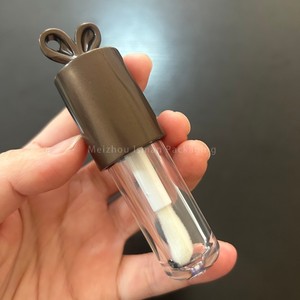 ISMAN En gros Tubes vides de 4 ml pour brillant à lèvres et huile à lèvres, design <span class=keywords><strong>lapin</strong></span>, couleur café chocolat, avec grand applicateur et <span class=keywords><strong>crochet</strong></span>, logo personnalisé - Product Image 4
