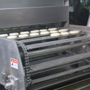 קו טיגון גדול גדול מסחרי קו טיגון מלא שמרים אוטומטי קו ייצור סופגניות מכונת מאפייה במפעל - Product Image 3