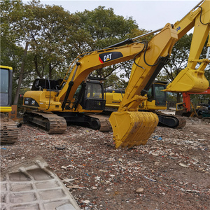 Excavatrice sur chenilles hydraulique Caterpillar CAT 320D2 d'origine japonaise, en excellent état, prix avantageux, à vendre. - Product Image 2