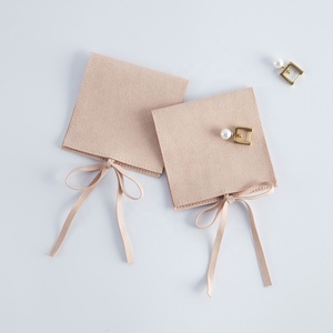 <span class=keywords><strong>Pochette</strong></span> à bijoux en microfibre <span class=keywords><strong>rose</strong></span> de luxe de haute qualité, <span class=keywords><strong>pochette</strong></span> à bijoux à cordon de serrage de 6*6 cm, emballage élégant, conteneur à bijoux - Product Image 1
