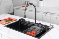 Évier de cuisine gris anthracite au design moderne avec robinet cascade en acier inoxydable, lavabo multifonctionnel à poser sur comptoir