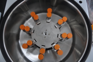 เครื่องหมุนเหวี่ยงอัตโนมัติ CTL500 ความเร็วต่ำ 5000 รอบต่อนาที 4030xg 4x100 มล. มอเตอร์ไร้แปรงถ่านสำหรับชีวเคมี แบบอเนกประสงค์ - Product Image 5