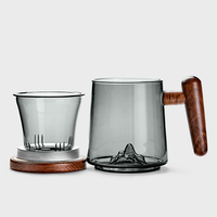 Tasse à thé filtre domestique Snow Mountain de grande capacité Infuseur en verre au design classique avec poignée en bois pour boire