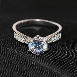Anello Nuziale Classico a Sei Punte per Donne, Gioiello Elegante e Scintillante per il Dito - Product Image 6