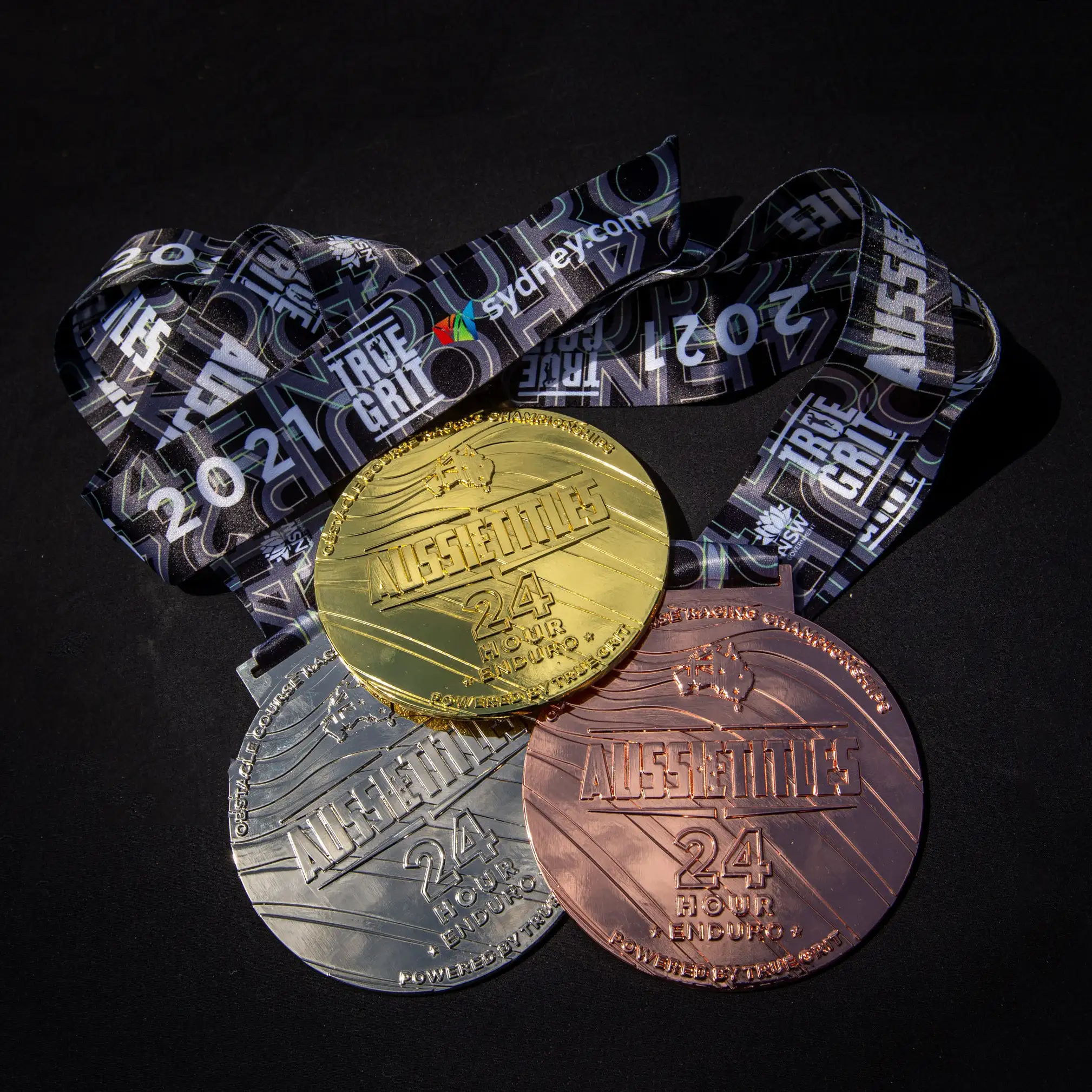 Custom Medal Zhongshan Factory Custom Cheap Price ODM Bespoke Metal Gold Medal Souvenir Fine Sports Medal With Ribbon