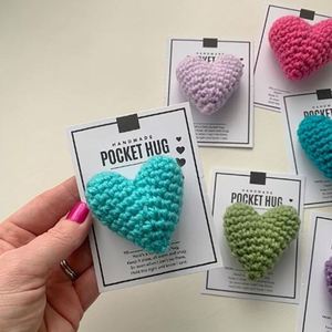 7*6*3cm Heart Crocheted Heart <b>Pocket</b> <b>Hug</b> Gift Ornaments Knitted Heart Ornaments Knitted Small Gift - Product Image 1
