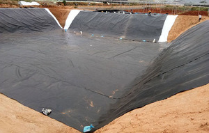 Bâche de bassin HDPE LDPE LLDPE PVC <span class=keywords><strong>EPDM</strong></span> 1mm 1.5mm 2mm Écologique Imperméable pour Bassin à poissons, Barrage, Dépose de déchets, Biodigesteur, Géomembrane - Product Image 4