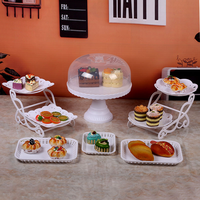 Présentoir à Desserts Étagé en Plastique Alimentaire MIXWARES, Plateau Creux en Dentelle pour Pâtisseries, Idéal Mariages et Anniversaires
