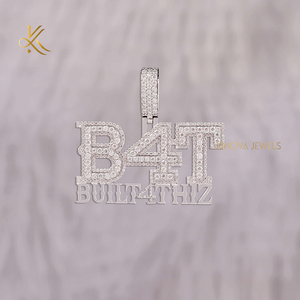 Magnifique pendentif en diamant Moissanite personnalisé avec un design hip hop unique Bijoux de déclaration élégants pour hommes et femmes élégants - Product Image 3