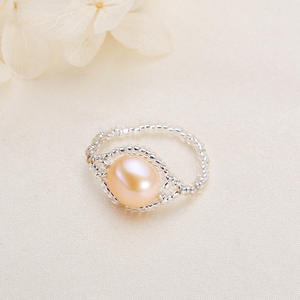 Bague d'index élégante en perles blanches incrustées, design de niche, tissée, pour femme, vente en gros de Zhuji - Product Image 1