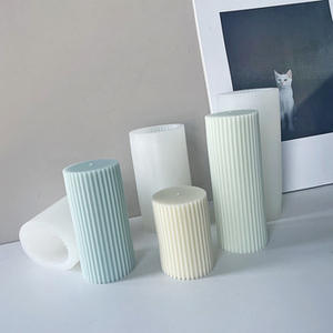 <span class=keywords><strong>Fabricant</strong></span> best-seller <span class=keywords><strong>Moule</strong></span> <span class=keywords><strong>en</strong></span> <span class=keywords><strong>plâtre</strong></span> personnalisé <span class=keywords><strong>Moule</strong></span> <span class=keywords><strong>en</strong></span> silicone pour bougie parfumée cylindrique rayée <span class=keywords><strong>en</strong></span> stock - Product Image 4