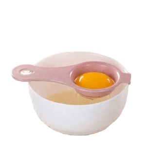 Ustensile de cuisine : Séparateur d'œufs / Tamis à œufs - Product Image 2