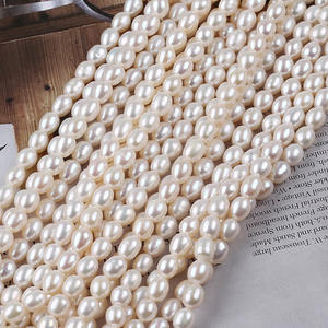 Perles d'eau douce naturelles de 5 à 6 mm en forme de riz, blanches, petites, semi-finies, pour la fabrication de bijoux DIY - Product Image 1