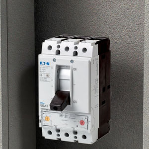 מפסקי זרם אוטומטיים (<span class=keywords><strong>MCCB</strong></span>) בעלי ביצועים גבוהים מדגם Eaton NZMH2-A20-NA לשיפור הבטיחות והגנה החשמלית - Product Image 3
