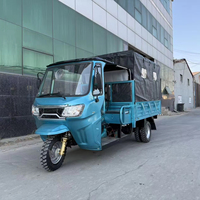 Tricycle cargo à essence puissant de 250 cm³ à 5 roues, à carrosserie ouverte, pour le transport et la livraison de charges lourdes