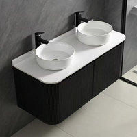 Ensemble de meubles de salle de bain suspendus au mur en bois massif moderne résistant à l'eau pour hôtel avec lavabo en céramique et miroir non inclus